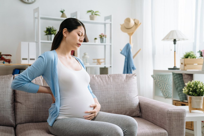 Khi mang thai, nếu thấy cơn đau xuất hiện ở 5 vị trí này, bà bầu đừng lo lắng vì đó là tín hiệu cho thấy thai nhi phát triển khỏe mạnh - Ảnh 2.