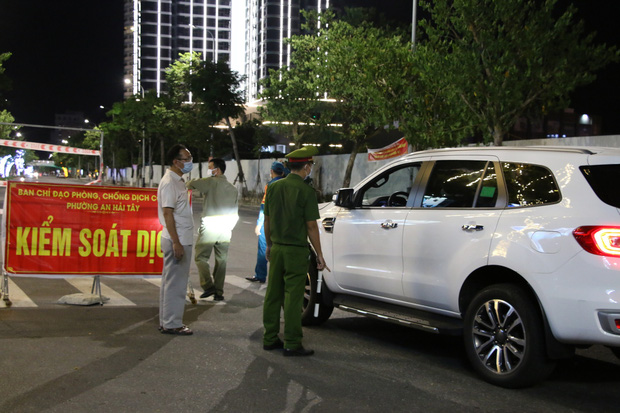 Đà Nẵng: Ra ngoài không được phép sẽ bị phạt đến 10 triệu đồng, không xét nghiệm SARS-CoV-2 phạt 3 triệu đồng - Ảnh 1.