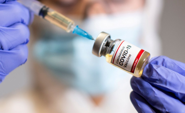 7 việc được khuyến cáo KHÔNG nên làm khi tiêm chủng vaccine COVID-19 để bảo vệ sức khỏe - Ảnh 4.