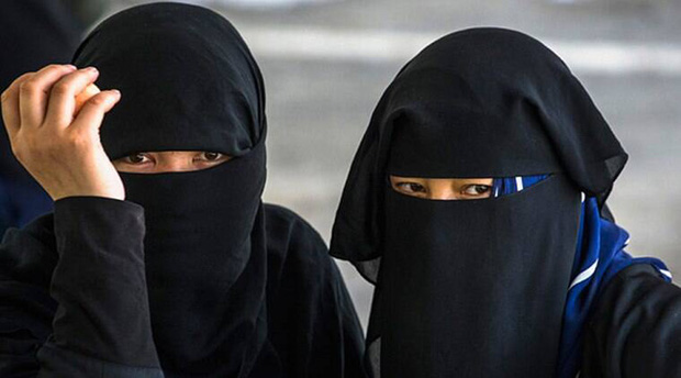 Nỗi đau khổ giằng xé tâm can người phụ nữ sau chiếc khăn trùm Niqab - Ảnh 12.