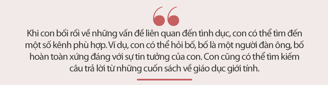 Không đánh mắng, không dạy đời, cách xử lý của ông bố khi con xem phim 