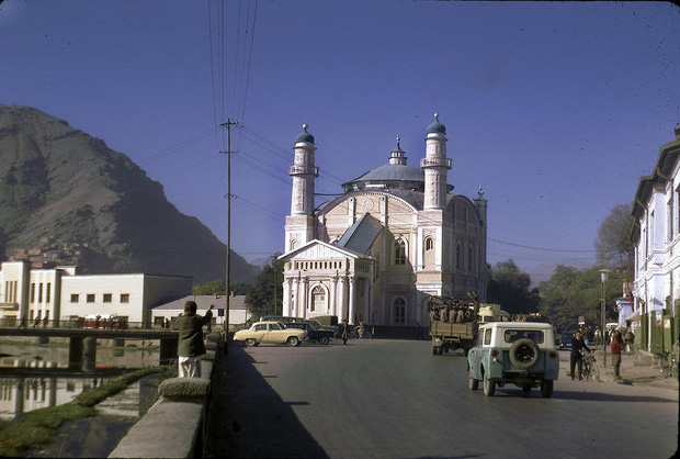 Chùm ảnh Afghanistan thập niên 60, trước thời kì Taliban: Hiền hòa, yên bình và đẹp như một giấc mơ - Ảnh 37.
