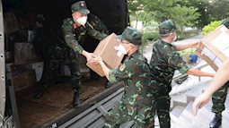 Quân đội sẵn sàng phương án cung cấp hàng hóa, công an tham gia bảo vệ an ninh cho người dân