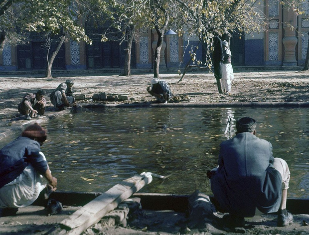 Chùm ảnh Afghanistan thập niên 60, trước thời kì Taliban: Hiền hòa, yên bình và đẹp như một giấc mơ - Ảnh 20.
