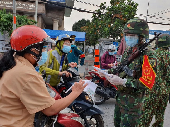 Phó tổng tham mưu trưởng QĐND Việt Nam: Lực lượng tham gia chống dịch ở TP.HCM là đội quân công tác - Ảnh 1.