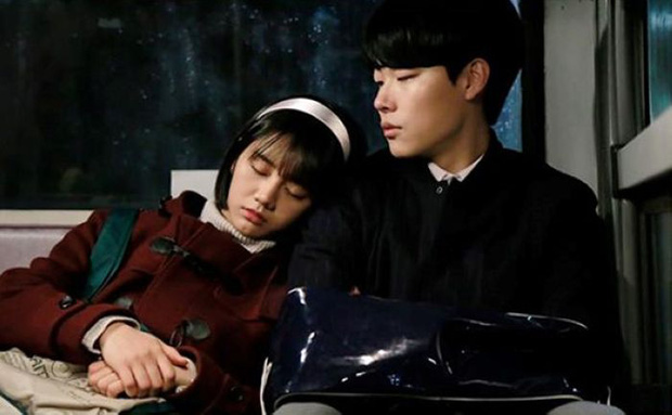 8 cặp đôi phim giả tình thật nức tiếng phim Hàn: Ngất lịm với chuyện tình cổ tích của Son Ye Jin - Hyun Bin - Ảnh 10.