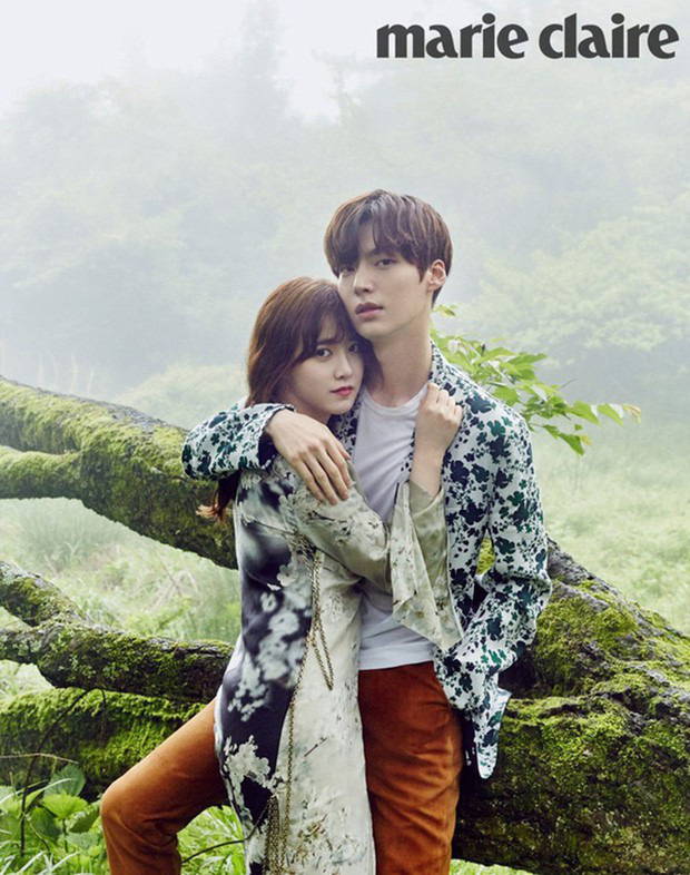 8 cặp đôi phim giả tình thật nức tiếng phim Hàn: Ngất lịm với chuyện tình cổ tích của Son Ye Jin - Hyun Bin - Ảnh 24.