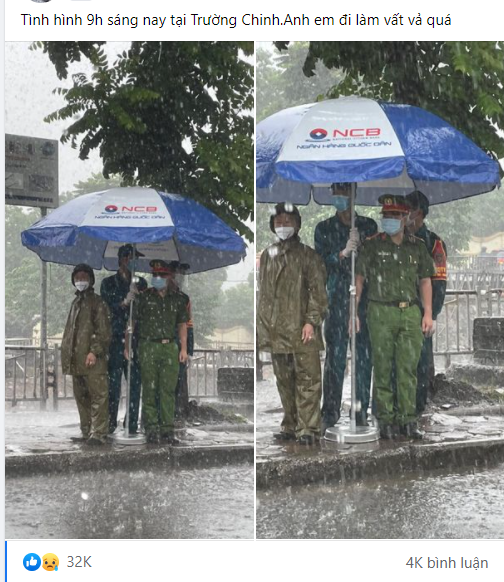 Xúc động khoảnh khắc các cán bộ chiến sĩ dầm mưa bám chốt chống dịch Covid-19 - Ảnh 1.