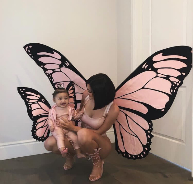 Kylie Jenner và những lần phá đảo thế giới ảo vì diện đồ đôi sang chảnh với con gái “iu” Stormi - Ảnh 14.
