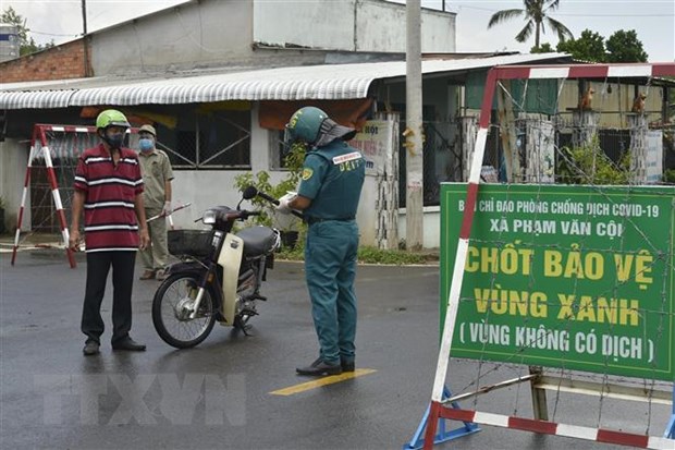 Hai địa phương đầu tiên của TP.HCM công bố kiểm soát được dịch - Ảnh 2.