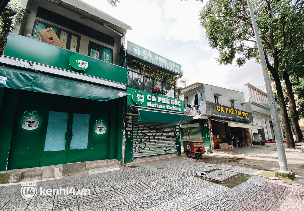 Ảnh: Nhiều quán cafe nổi tiếng, cơm tấm Sài Gòn vẫn trong tình trạng ngủ đông dù được bán mang về - Ảnh 5.