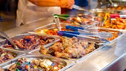 Chuyên gia thực phẩm tiết lộ những món "bẩn nhất" trong nhà hàng buffet: Khách nào cũng thích nhưng có món đầu bếp còn từ chối ăn