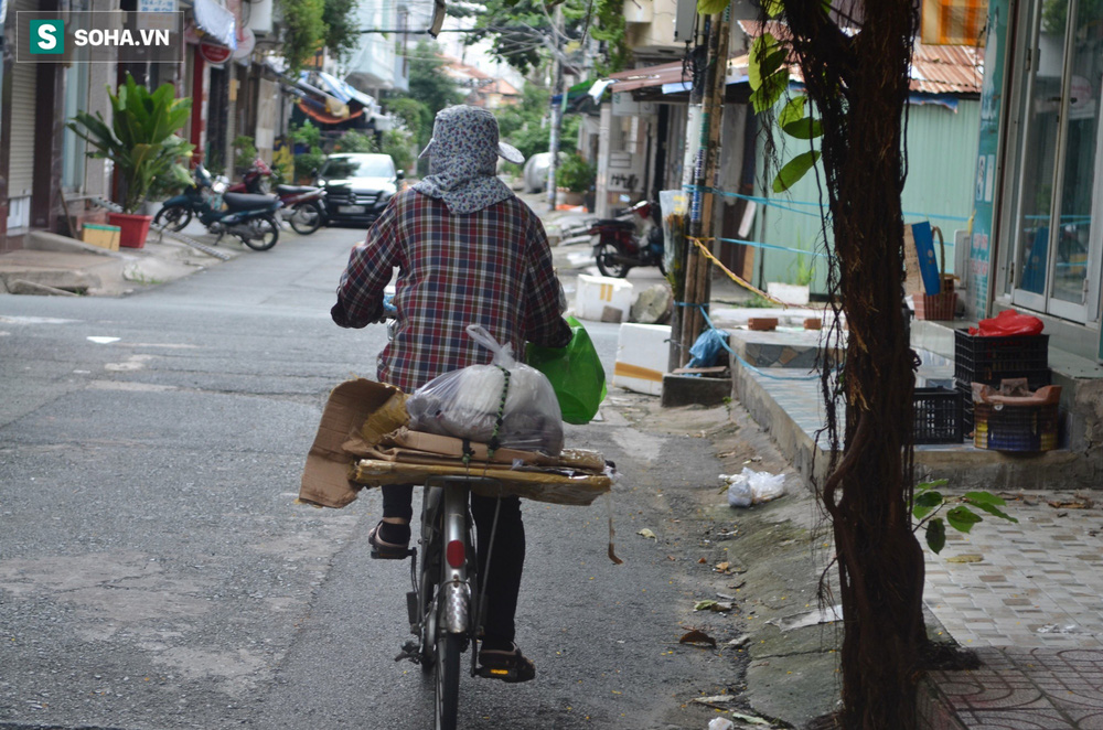 Người dân tìm tới nhà, bật khóc trước tin Phi Nhung mất: Con nói mà tui không tin, giờ là sự thật rồi! - Ảnh 3.