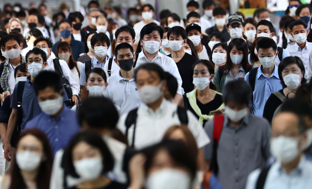 Chuyên gia bệnh truyền nhiễm Nhật Bản cảnh báo về mùa đông ‘ác mộng - Ảnh 3.