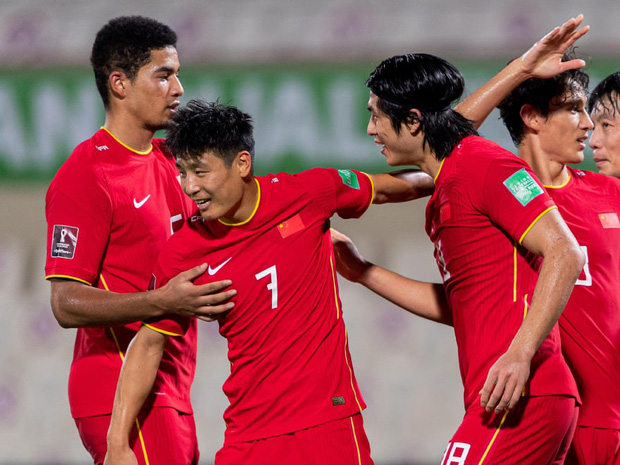 Thi đấu vô cùng quả cảm, đội tuyển Việt Nam vẫn phải nhận thất bại 2-3 trước Trung Quốc theo một kịch bản nghiệt ngã - Ảnh 3.