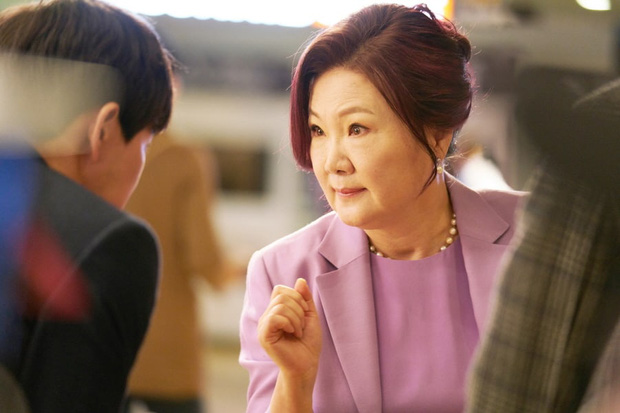6 sao Hàn đóng phim cực xịn mà chưa từng học diễn xuất: Kim Yoo Jung là thiên tài bẩm sinh, ác nhân Squid Game nhập vai như thánh - Ảnh 6.