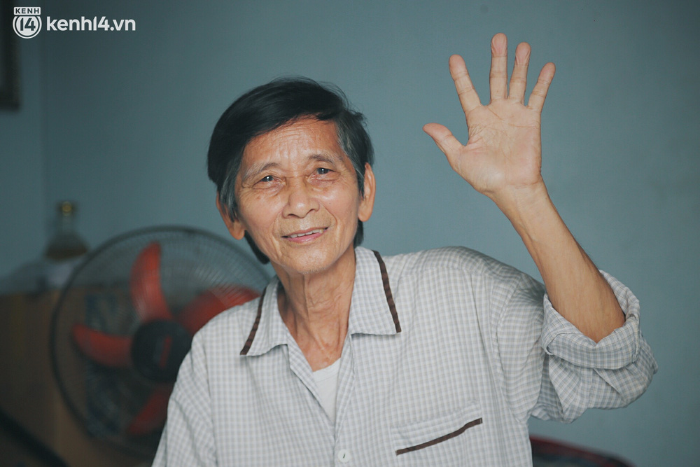 Gặp chú chủ trọ cầm xấp tiền 200.000 tặng từng người thuê ở Sài Gòn: Bà con khổ quá rồi, mình có thì giúp thôi - Ảnh 3.