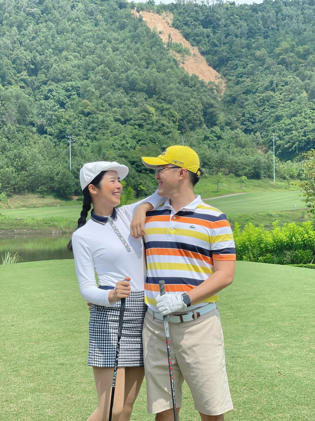 Thảm golf Vbiz chứng kiến màn so kè visual của dàn mỹ nhân: Đỗ Mỹ Linh - Hương Giang bất phân thắng bại, Hiền Hồ lộ diện thế nào đây? - Ảnh 6.