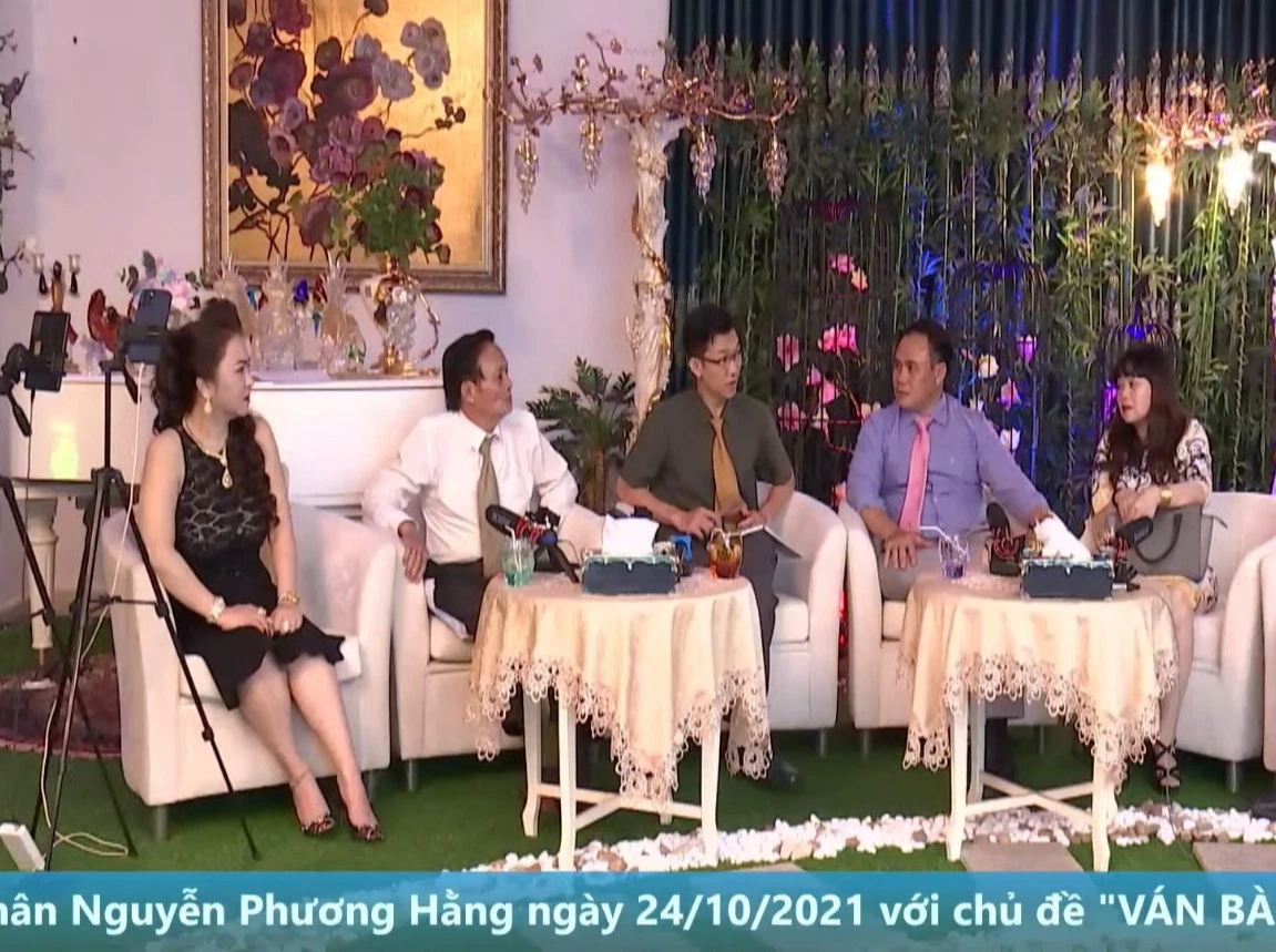 Cha mẹ Diễm My - cô gái từng khiến Tịnh thất Bồng Lai đại náo - xuất hiện trên sóng livestream, khẩn khoản nhờ bà Phương Hằng tìm giúp con gái - Ảnh 1.