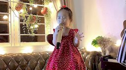 Bé gái 2 tuổi gây sốt khi cover loạt hit ''Sài Gòn đau lòng quá'', ''Nàng thơ'', ''Ngày chưa giông bão'' chuyên nghiệp như ca sĩ