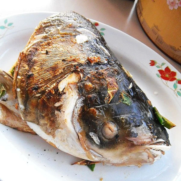 5 bộ phận của cá không tốt như chúng ta vẫn tưởng, thậm chí chứa độc tố gây ngộ độc, bệnh tim mạch - Ảnh 2.