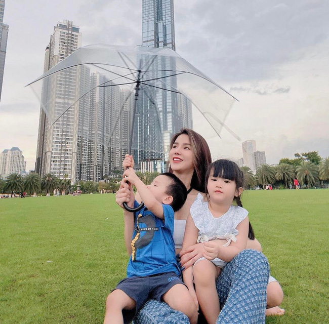 Hội bạn thân gọi Diệp Lâm Anh là ''Super mom'', và lý do khiến ai cũng phải đồng tình - Ảnh 2.