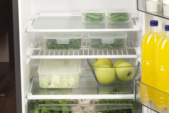 8 sai lầm biến tủ lạnh thành nơi ngốn tiền nhất trong căn bếp - Ảnh 2.