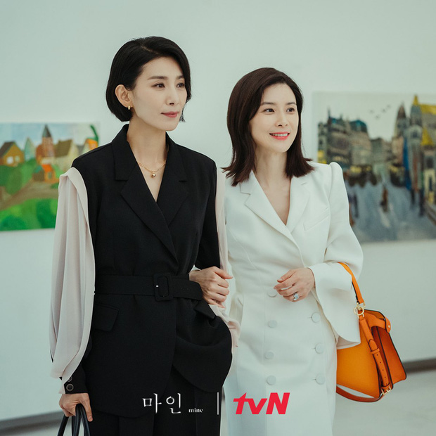 Lác mắt với thời trang nhà giàu siêu đỉnh ở phim Hàn, mấy chị đại Penthouse cũng chưa có cửa đọ lại IU - Ảnh 10.