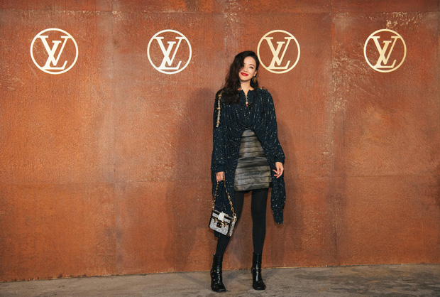 Có một nàng đại hoa đán đang làm đêm đông lao xao: Dẹo dẹo vài cái là có ngay bộ ảnh đẳng cấp tại sự kiện Louis Vuitton - Ảnh 2.