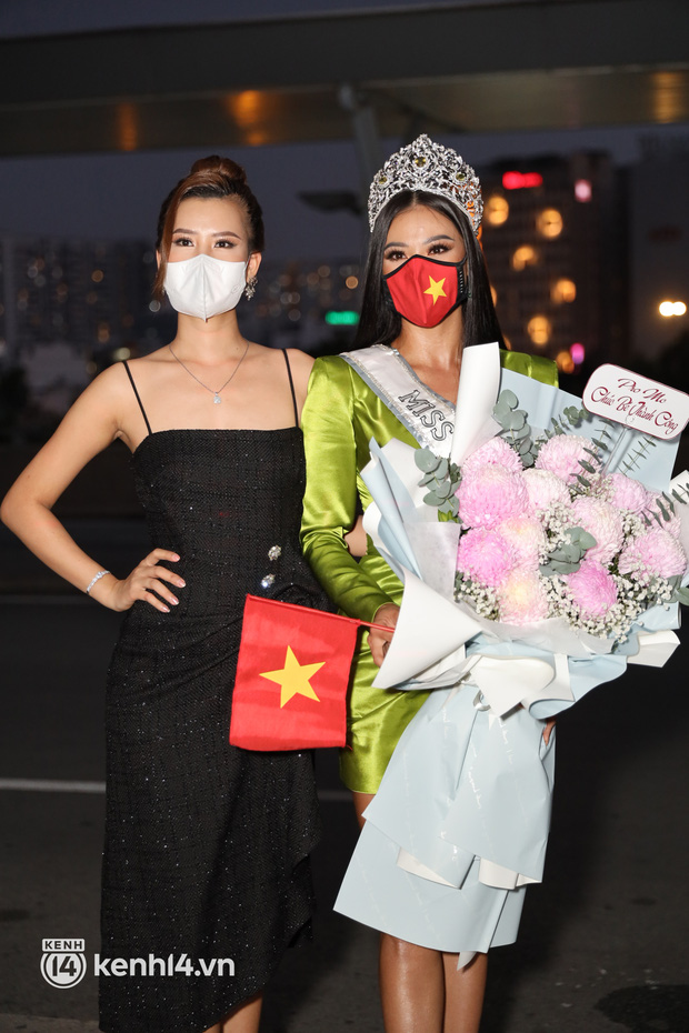 Kim Duyên xanh lá toàn tập, chính thức lên đường đến Israel chinh chiến Miss Universe 2021 - Ảnh 8.