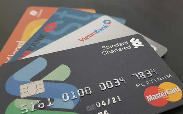 Tại sao từ ngày 31/12, thẻ từ ATM không sử dụng được tại các điểm giao dịch trên cả nước? - Ảnh 1.