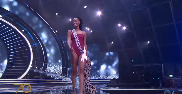 Bán kết Miss Universe 2021: Kim Duyên hoàn thành phần thi dạ hội và bikini, thần thái lẫn body đều ghi điểm tuyệt đối! - Ảnh 11.