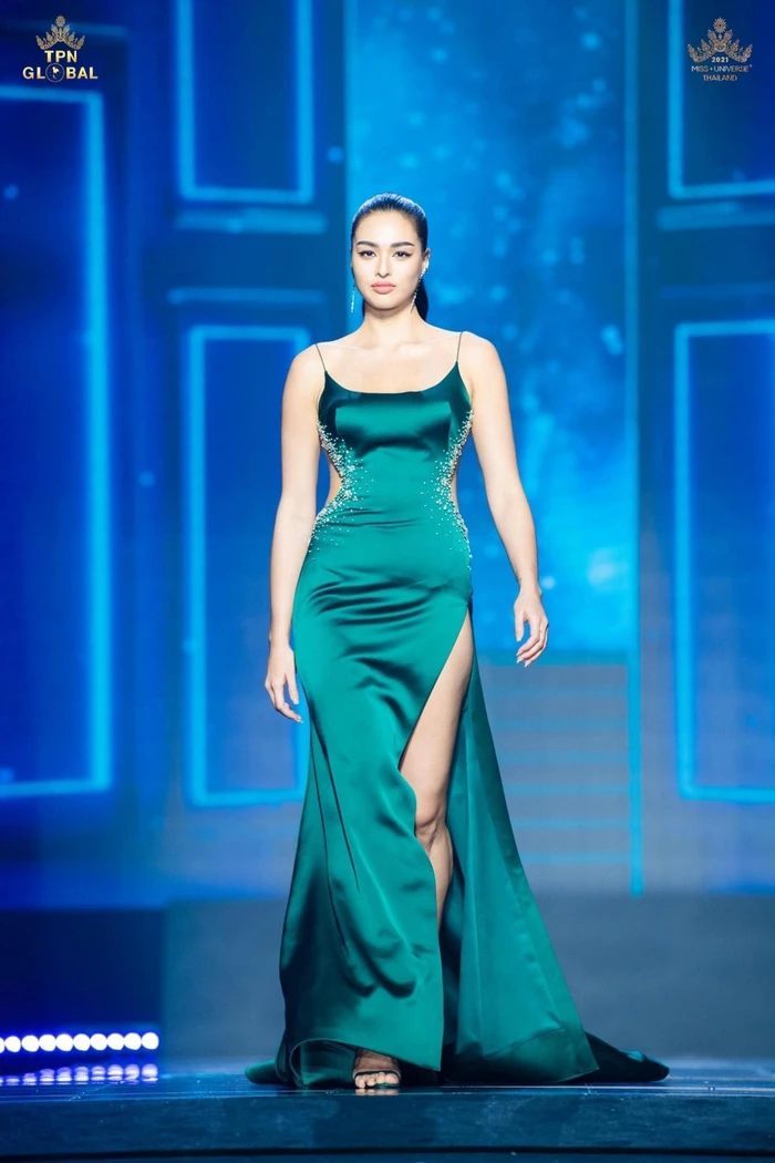 Hoa hậu Thái Lan 71 kg vẫn hảo visual: Trang phục dự thi chặt đẹp mọi đối thủ, đẳng cấp mix&match đời thường đỉnh miễn chê - Ảnh 6.