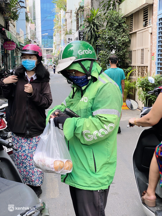 ĐỘC QUYỀN: Người giữ công thức bánh mì Huỳnh Hoa tiết lộ 2 bà chủ toang vì có người thứ 3, trà xanh lên nắm quyền kinh doanh? - Ảnh 9.