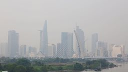 Ảnh: Mù khô kéo dài từ sáng đến trưa, TP.HCM ô nhiễm không khí ở mức cao những ngày đầu năm 2022