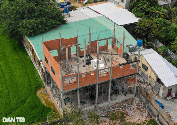 Cận cảnh bên trong Tịnh thất Bồng Lai: Đang xây dựng thêm nhà 2 tầng thì bị công an khám xét - Ảnh 10.
