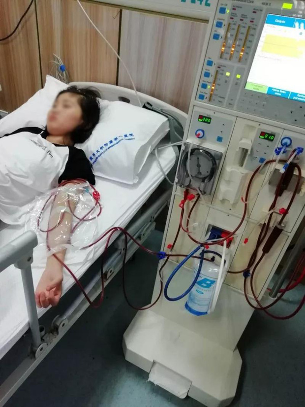 Cô gái 19 tuổi ngất xỉu tại nhà, phải nhập viện cấp cứu trong tình trạng suy đa tạng vì cách giảm cân rất nhiều chị em trẻ thường làm - Ảnh 2.