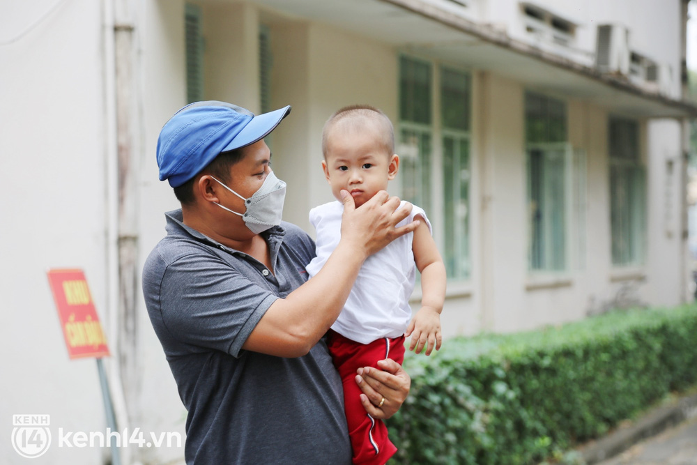 Nhói lòng điều ước của những đứa trẻ tay chằng chịt mũi kim tiêm trong bệnh viện: Con muốn được về nhà ăn Tết - Ảnh 8.