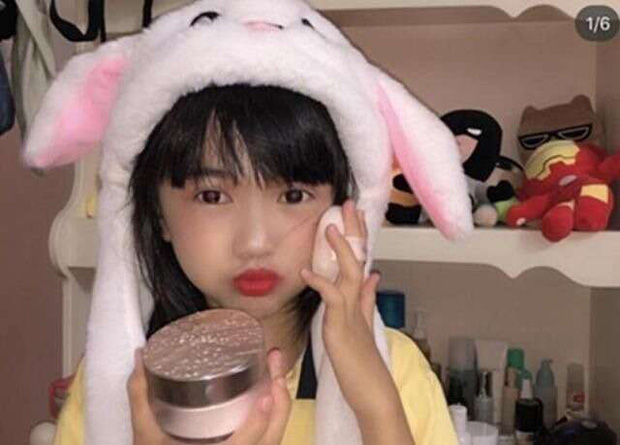 Bé gái 10 tuổi đã đi làm beauty blogger, xem nhan sắc tự trang điểm mà hết hồn, nhưng đáng ngại nhất là nội dung em đăng tải - Ảnh 3.