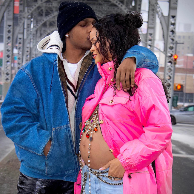 Rihanna có bầu với bạn trai rapper ASAP Rocky - Ảnh 2.