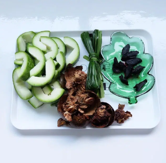 Mấy ngày Tết mà uống loại nước này đều đặn thì chẳng lo đầy hơi, chướng bụng hay tăng cân! - Ảnh 3. Mấy ngày Tết mà uống loại nước này đều đặn thì chẳng lo đầy hơi, chướng bụng hay tăng cân! - Ảnh 3.