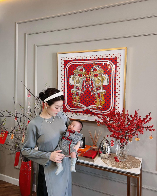 Mùng 1 của hội rich kid: Liệu có dát toàn hàng hiệu trên người? - Ảnh 4.