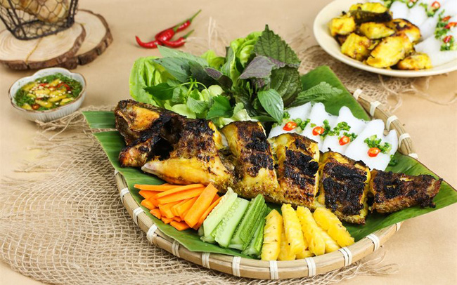 Mách chị em cách làm cá lóc nướng nhân ngày Thần Tài: Siêu đơn giản mà vừa ngon vừa đẹp mắt, năm tới chắc chắn tài lộc rủng rỉnh! - Ảnh 1. Mách chị em cách làm cá lóc nướng nhân ngày Thần Tài: Siêu đơn giản mà vừa ngon vừa đẹp mắt, năm tới chắc chắn tài lộc rủng rỉnh! - Ảnh 1.