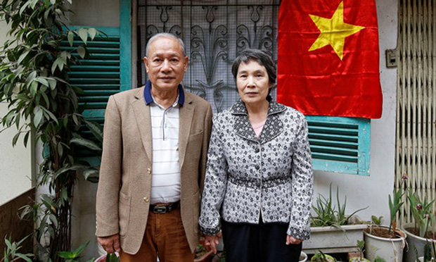 Những câu chuyện tình yêu cho người trẻ thêm niềm tin vào hôn nhân: Từ cô gái Triều Tiên đợi 31 năm để lấy chồng Hà Nội đến ông lão “nhặt” được vợ 50 năm sống ở bãi giữa sông Hồng - Ảnh 19.