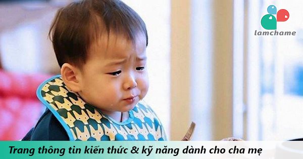 Cậu bé bị cả châu Á chế ảnh năm ấy: Hóa ra là con nhà trâm anh thế phiệt, học cấp 1 đã được bố nuôi dạy tinh tế nhường này