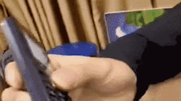 Nhiễm Covid-19, chàng trai bị chủ trọ đuổi ra khỏi nhà ngay trong đêm Hà Nội mưa rét