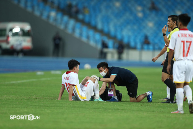 TUYỆT VỜI!!! Vượt khó khăn chưa từng có trong lịch sử, U23 Việt Nam vào chung kết đấu Thái Lan sau loạt luân lưu - Ảnh 7.