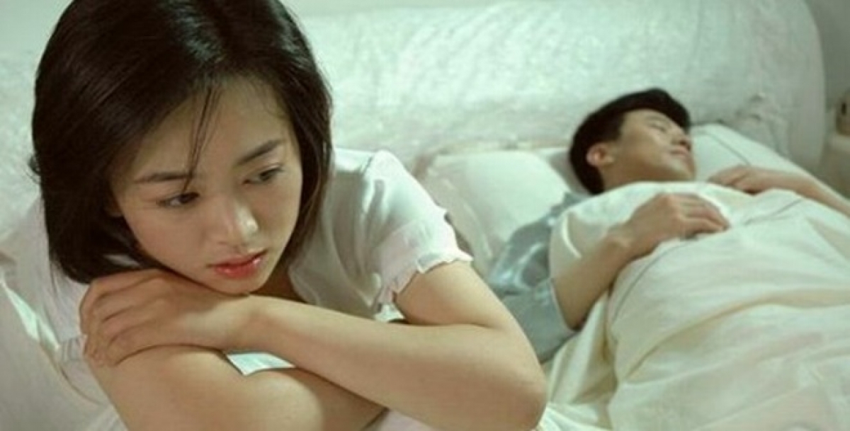 Phụ nữ ngoại tình nghĩ gì khi chung giường với chồng? - Phóng viên hỏi 3 người phụ nữ - Ảnh 4.