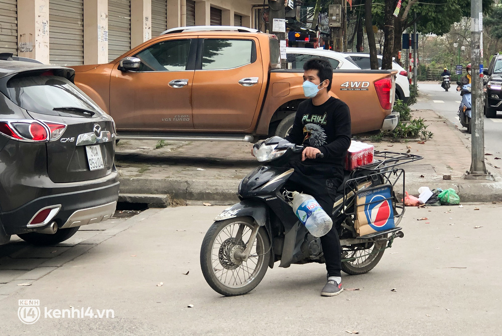 Hà Nội: Nhiều cây xăng hết hàng trước giờ điều chỉnh giá, người dân bức xúc tố chủ cây xăng om hàng - Ảnh 5.