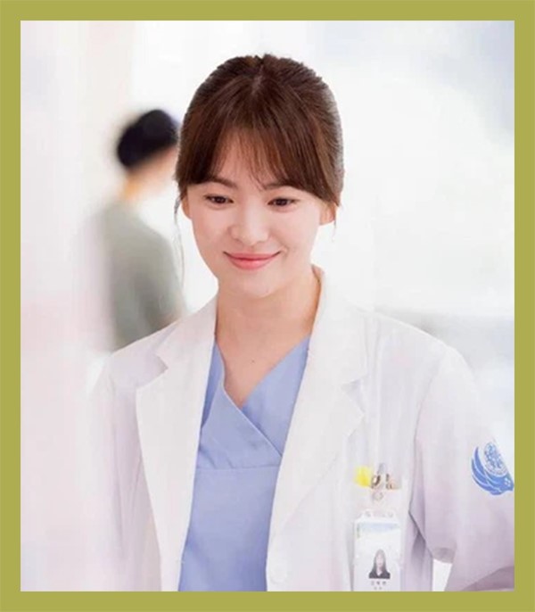 Nhan sắc 2 'chị đẹp' Song Hye Kyo và Kim Tae Hee qua các bộ phim - Ảnh 8.